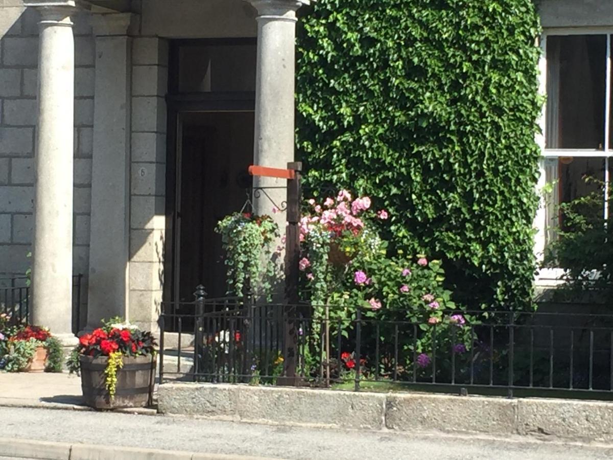 Old Bank House Bed & Breakfast Peterhead Bagian luar foto